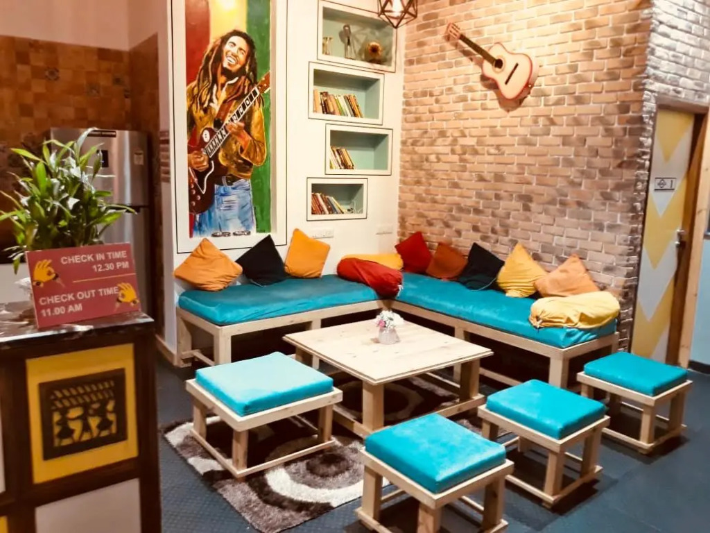 Mumbai Staytion Dorm- A Backpackers Hostel