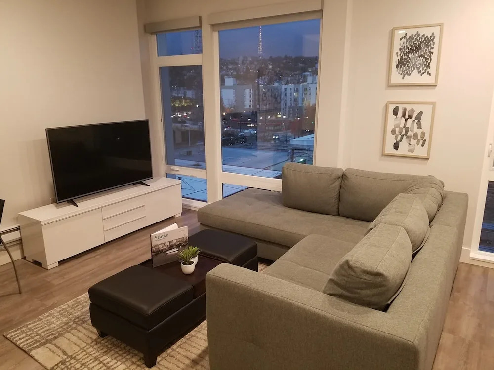 Domicile Suites at Mark on 8th