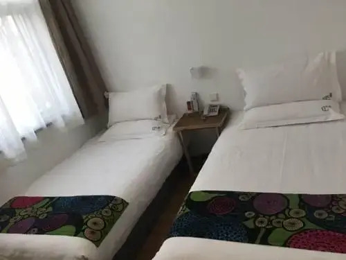 Hotel 66