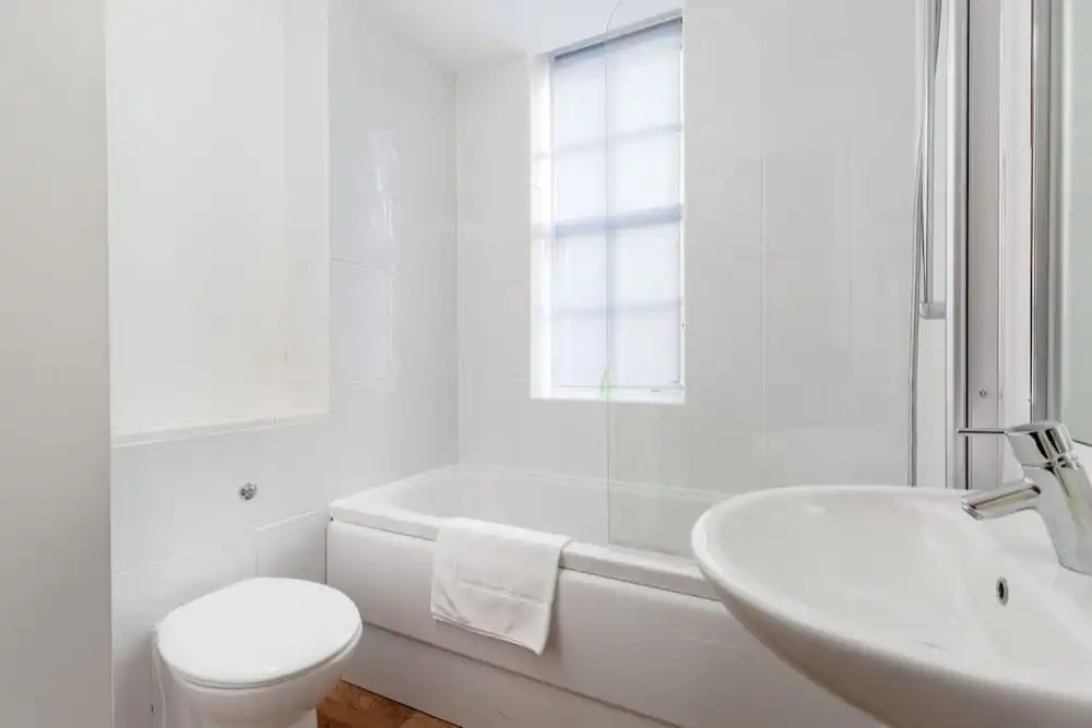 Silver Lining - Grassmarket Apartments