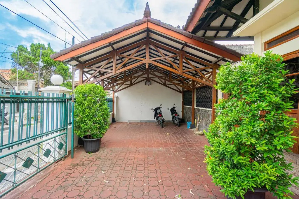 Ndalem Panembahan 12 Guest House