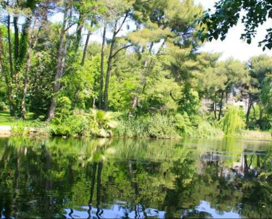 Studio In Six Fours Les Plages With Shared Pool And Enclosed Garden 100 M From The Beach