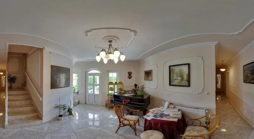 Hegyi Villa