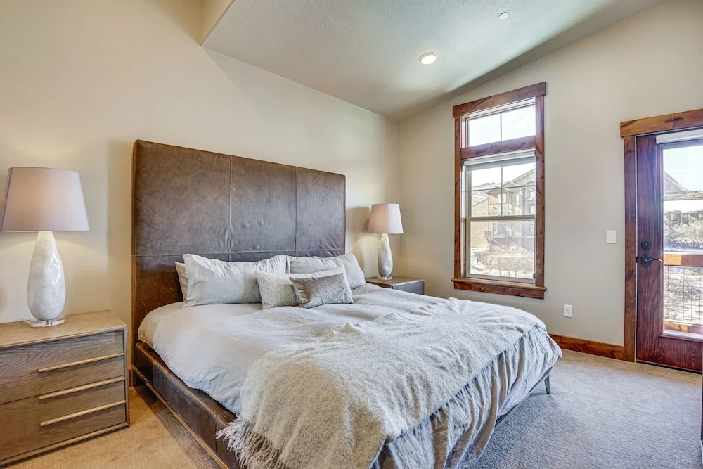 All-season Heber City Condo w/ Stunning Views!