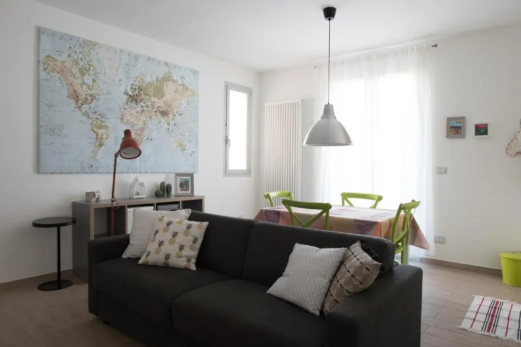 Dante 8 Apartments