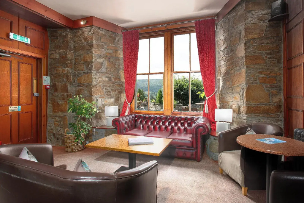 Rosemount Hotel