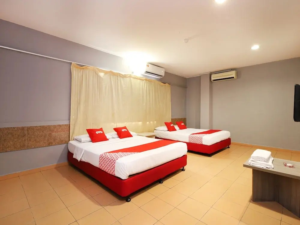 Hotel 22 by OYO Rooms