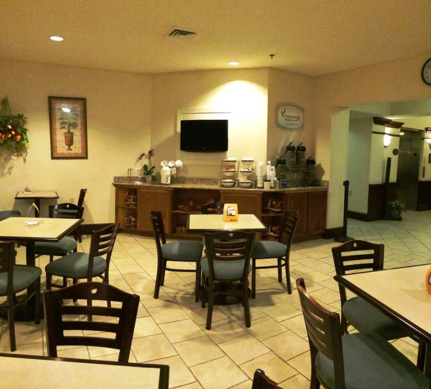 Sleep Inn & Suites