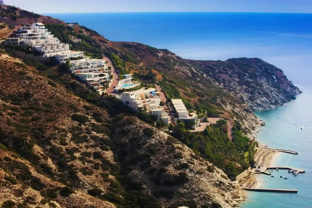 Theseus Beach Apartment