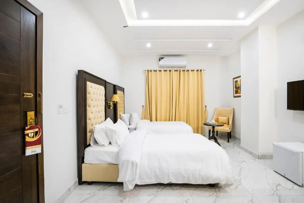 Hotel One MM Alam Road, Lahore