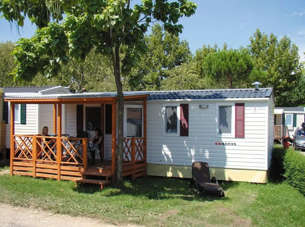 Victoria Mobilehome Camping Jezera Lovišća