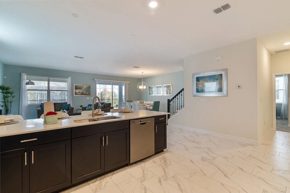 Spacious 8-Bed ChampionsGate Resort Hm-1559PW