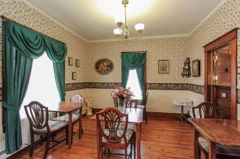 Arcadia House Bed & Breakfast