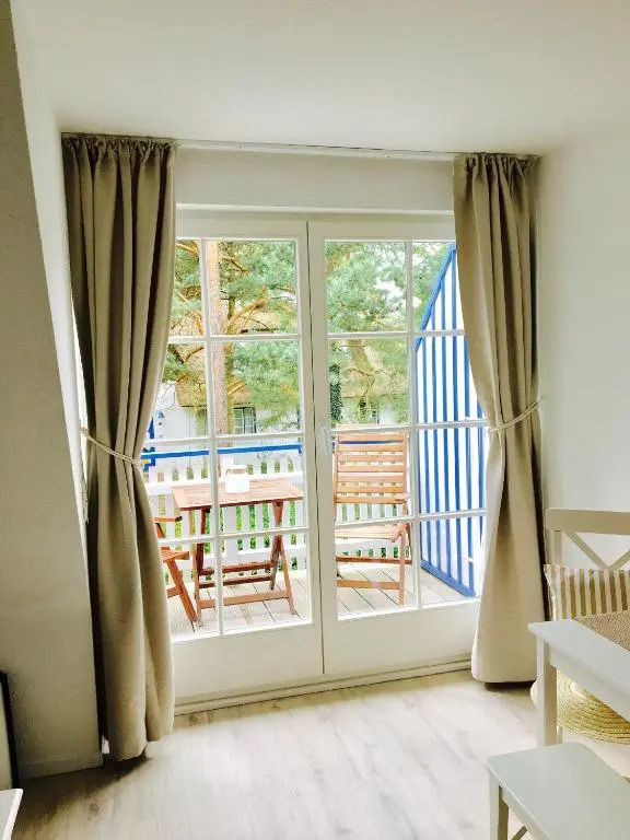 Maisonette-Fewo unter Reet, 50m zum Meer, Strandidyll Zingst