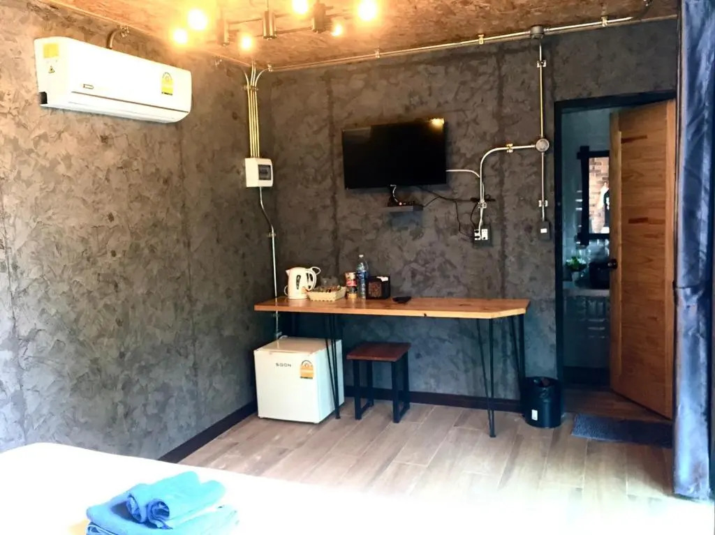 The Loft Resort Kabin Buri