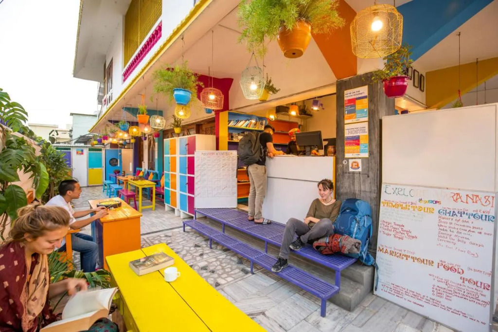 goSTOPS Lite Varanasi