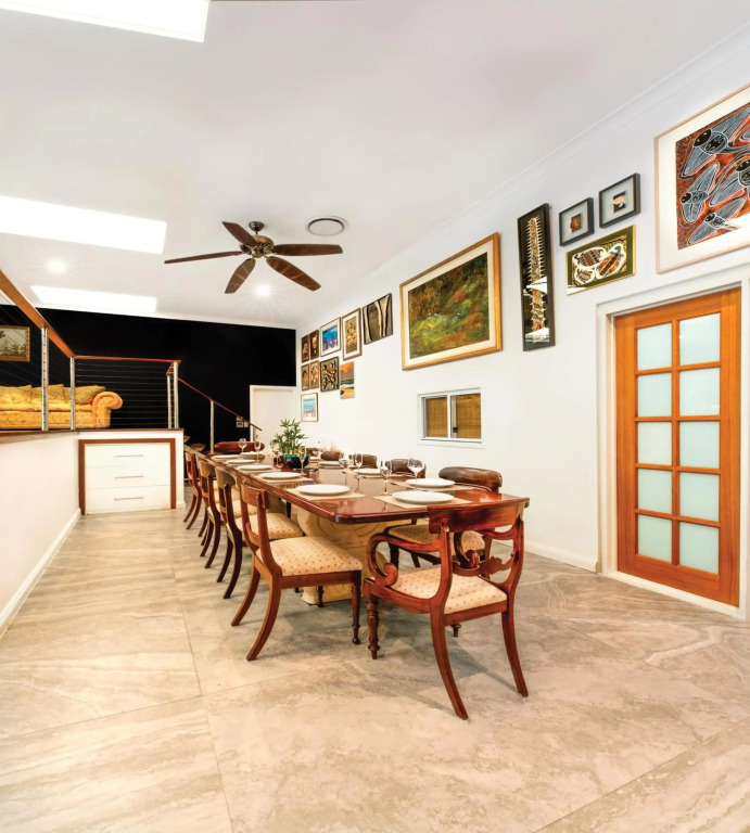 Luxury Penthouse 5 BDR 3 Bath Twin Rain Showers 365 sq mtrs