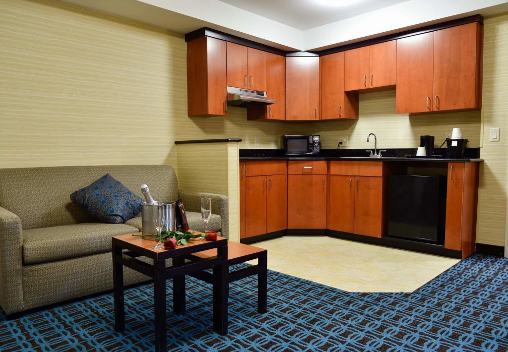 Fairfield Inn Hartford Airport