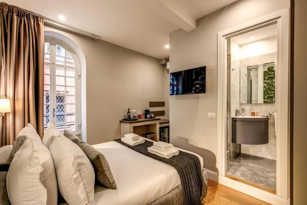 Vite 21 Luxury Room