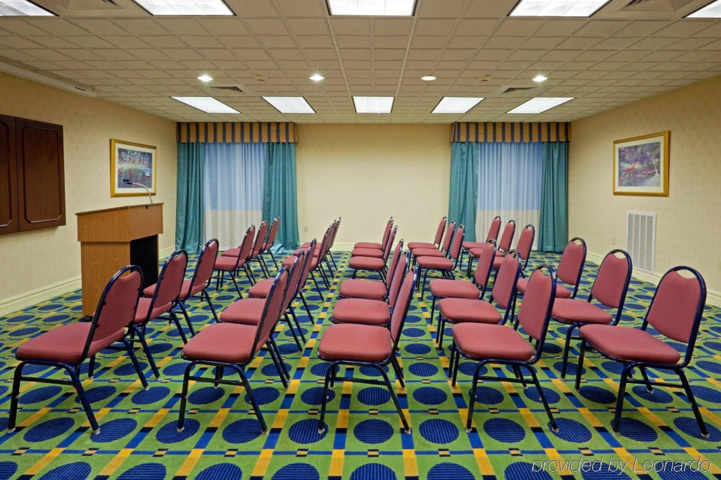 Holiday Inn Express Hotel & Suites Reading by IHG