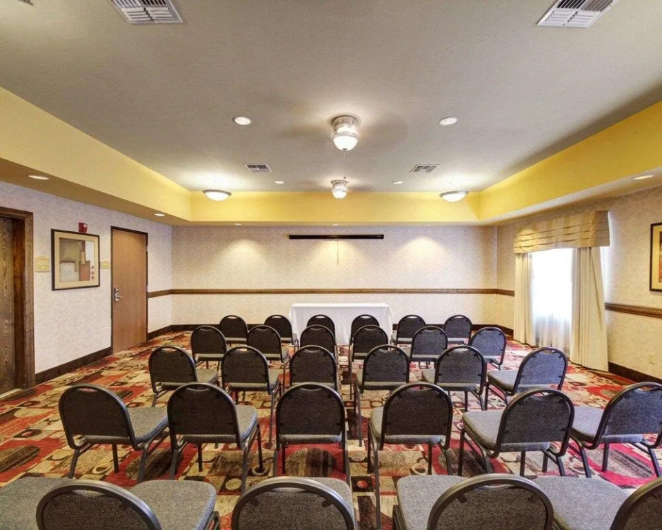 Comfort Inn & Suites Donna Near I-2