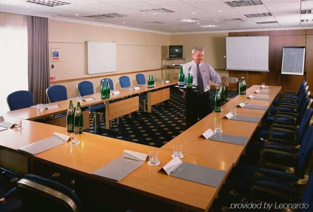 Premier Inn Newbury Town Centre South A339