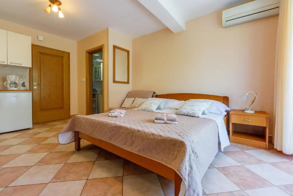 Amfora Apartments