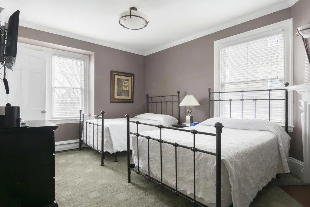 Longwood Inn