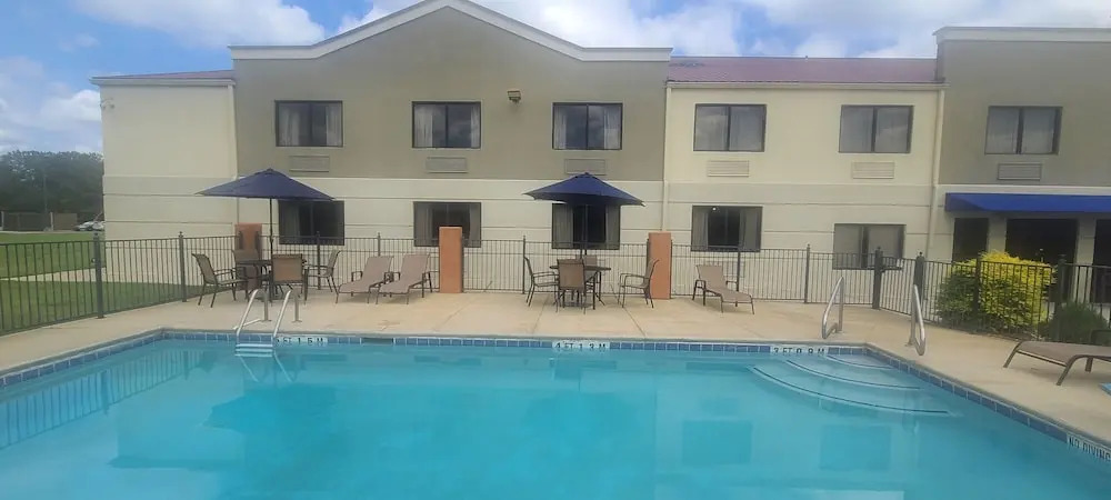 Comfort Inn And Suites