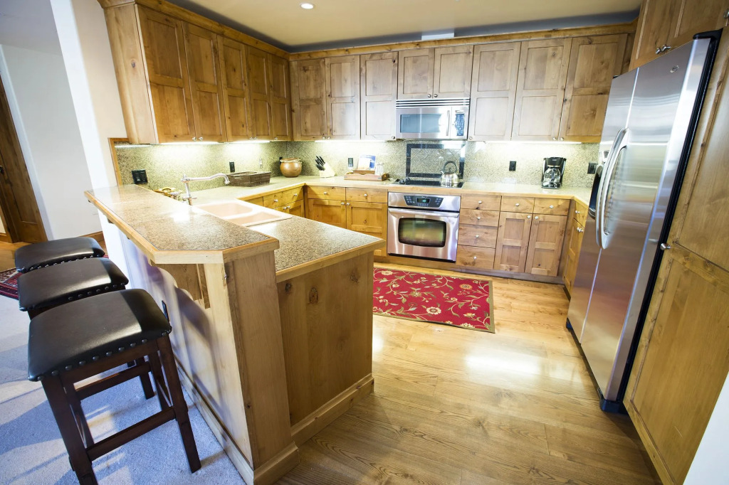 WestWall Lodge