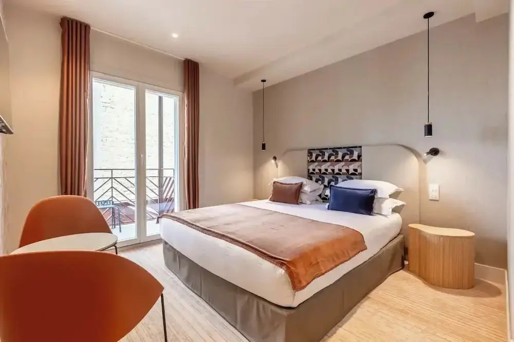 Suites FL By Sweett