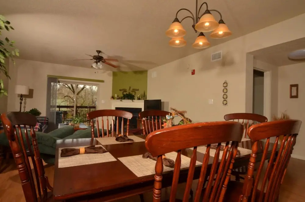 Cedar Lodge 204