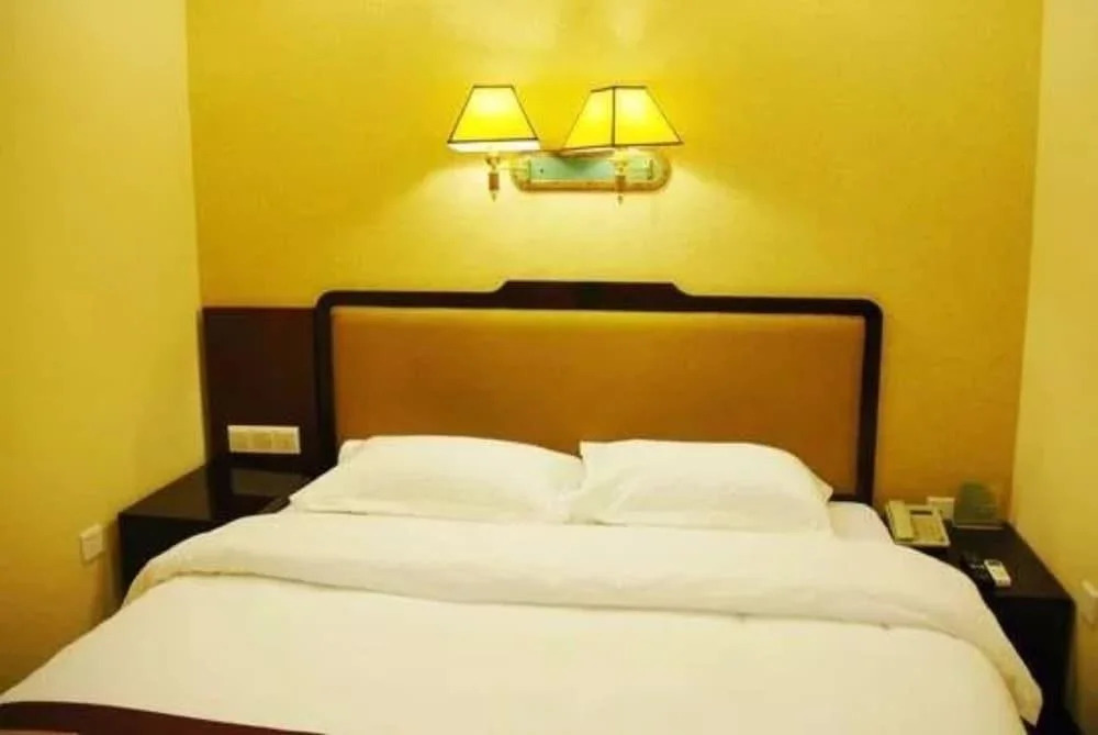 Poltton International Apartment Kunming Railway Station