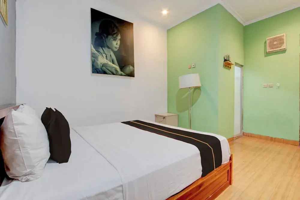 OYO 94851 Watulumpang 1 Guest House