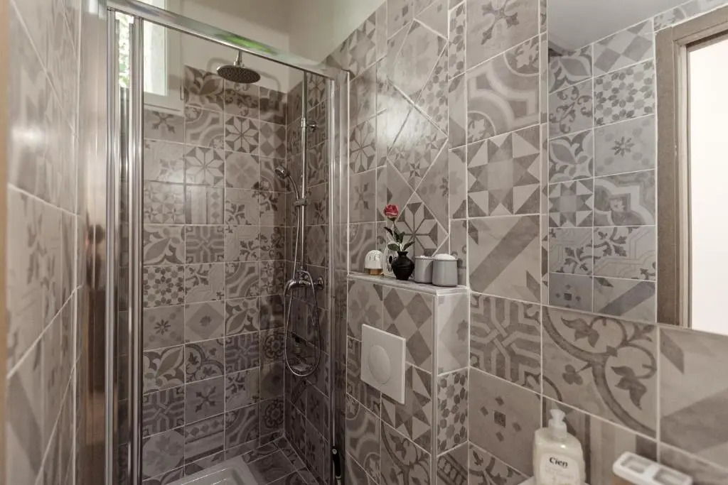 Amazing 1 Bedroom Loft in Nice City Centre Seafront