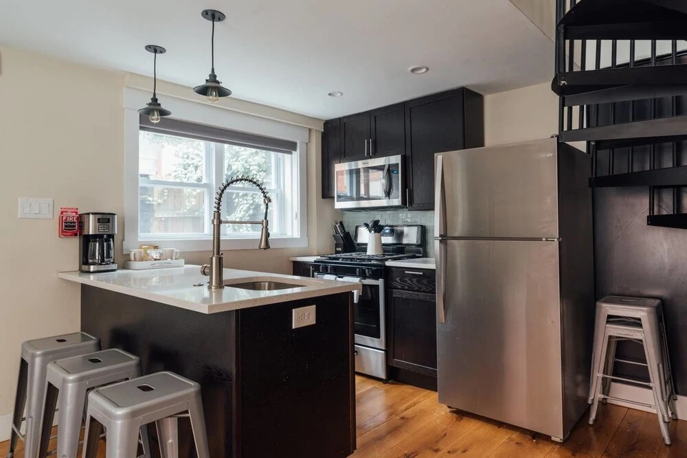 Renovated & Modern Home in Downtown Philly