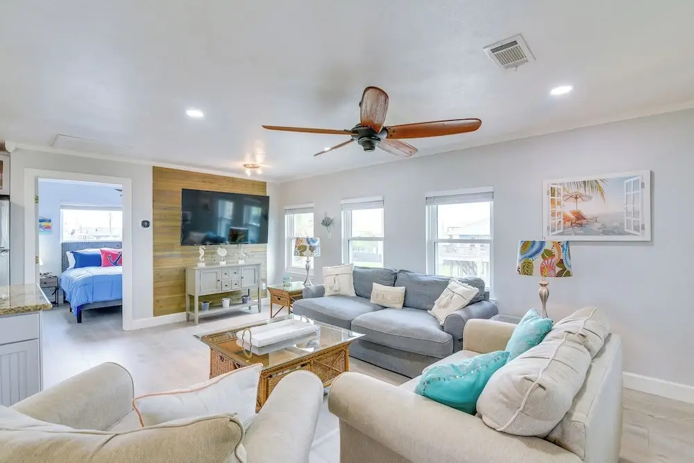 Retreat w/ Hot Tub & Fenced Yard: Walk to Beach