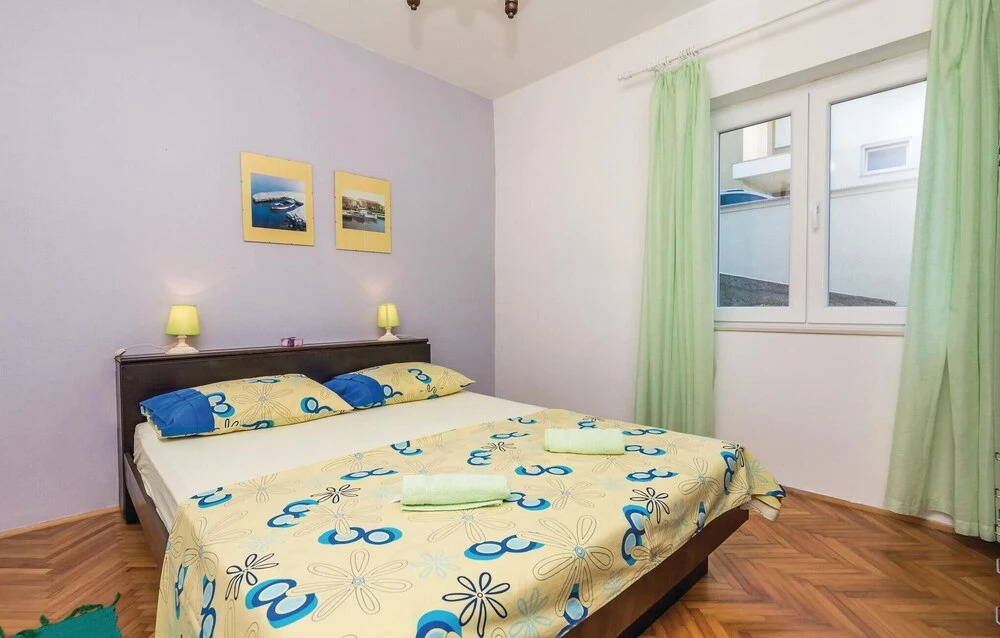 Nice Home in Stara Novalja With Wifi and 3 Bedrooms