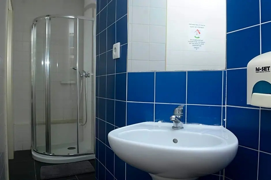 O2 Hostel
