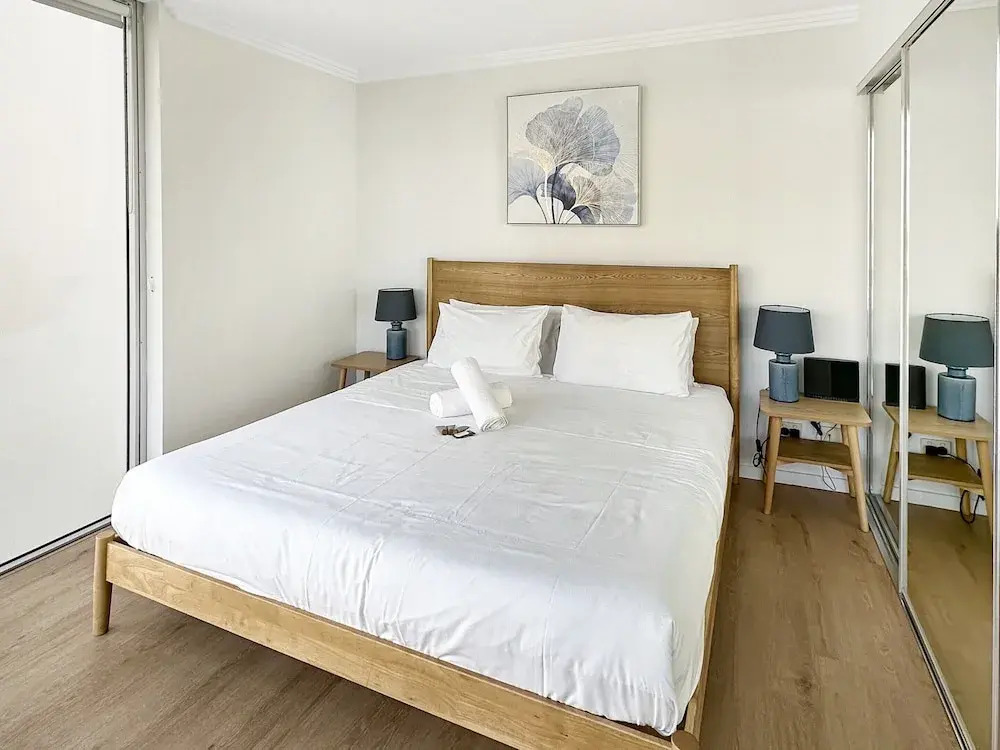 High-rise 2-bed Apartment With Gym, BBQ & Pool