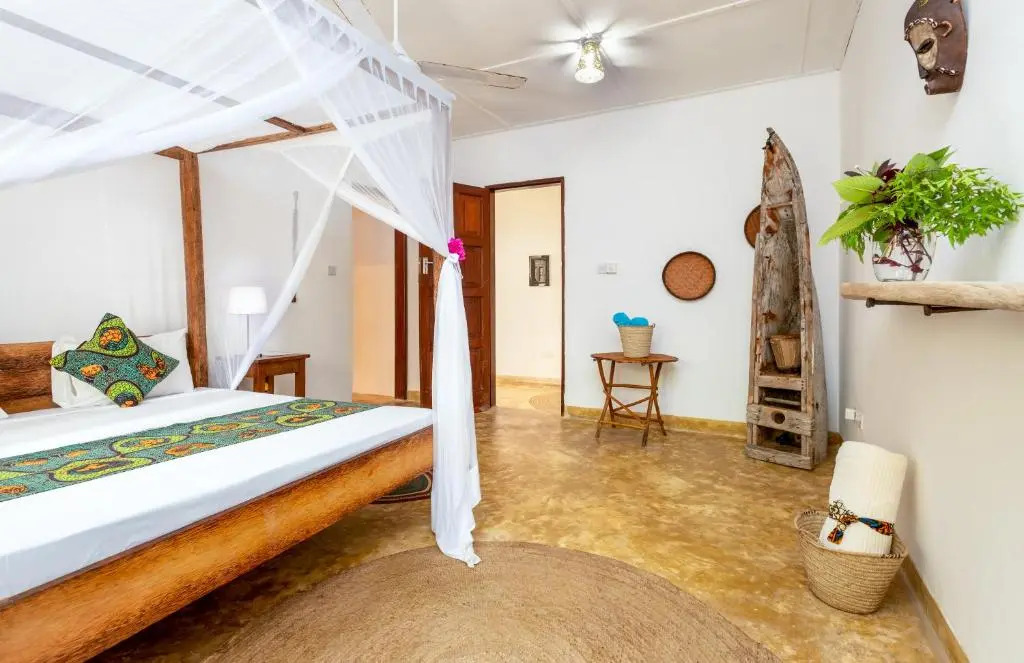 Maji Lodge