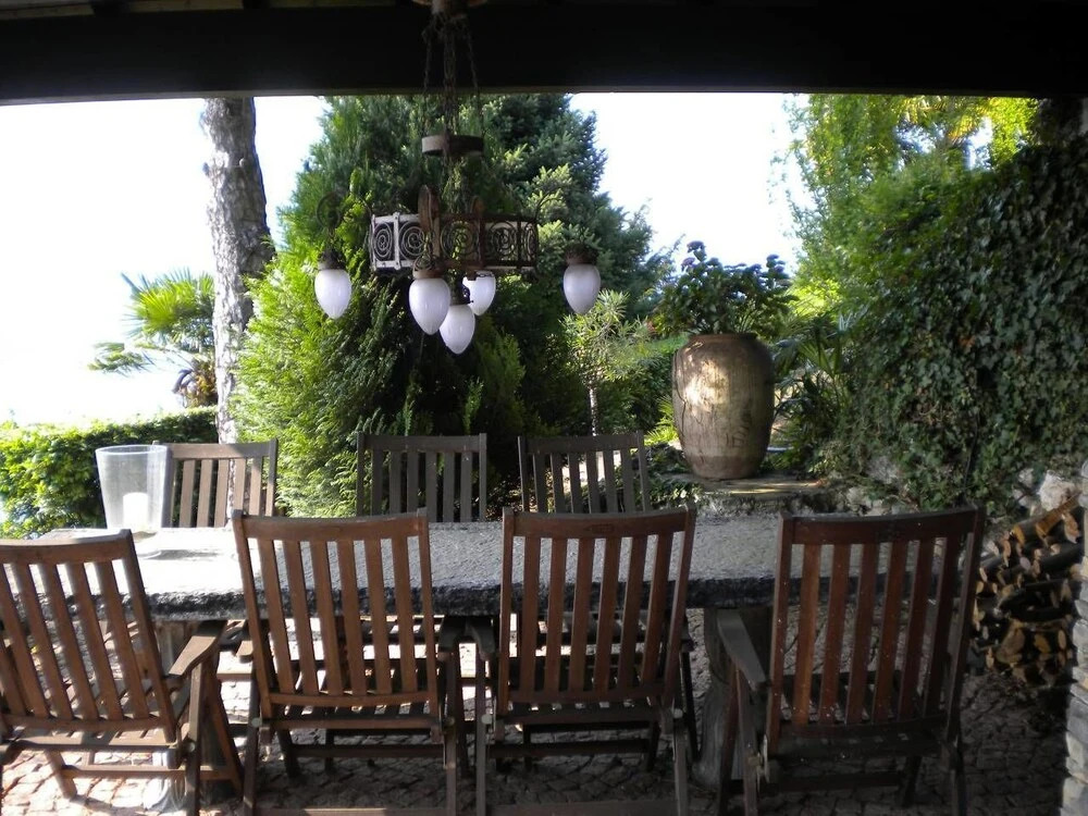 Luxury Italian Lakes Villa With Pool. 360 Degree Views. Sleeps 11