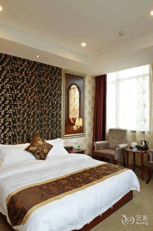Runhechuan Business Hotel