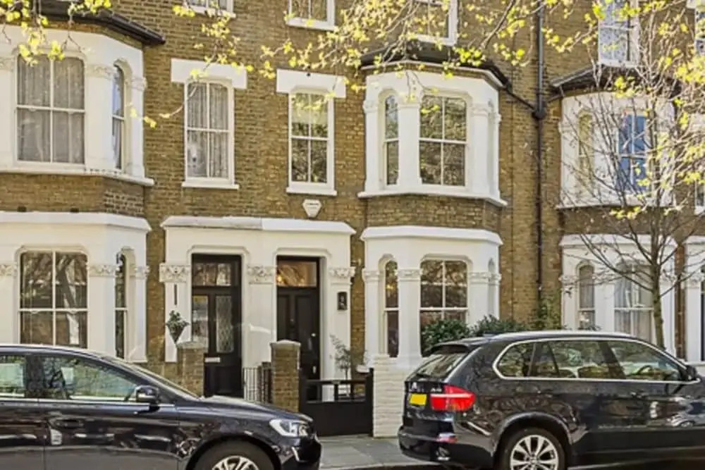 4 Bedroom Town House in Shepherd’s Bush