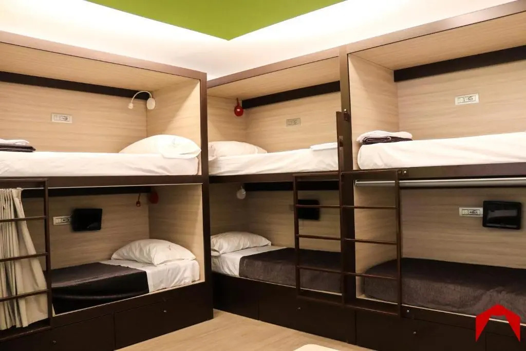 Vulkan Capsule Hostel