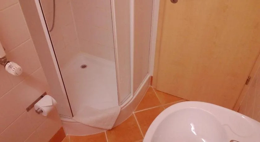 Orel Apartments