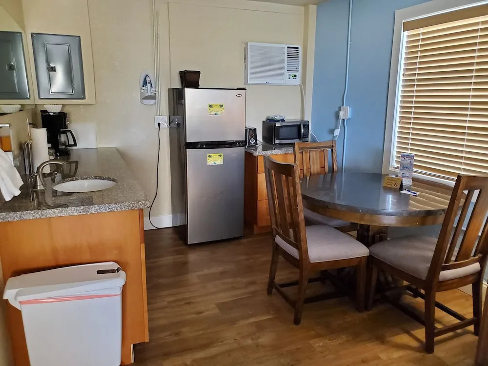 Knights Key Suites