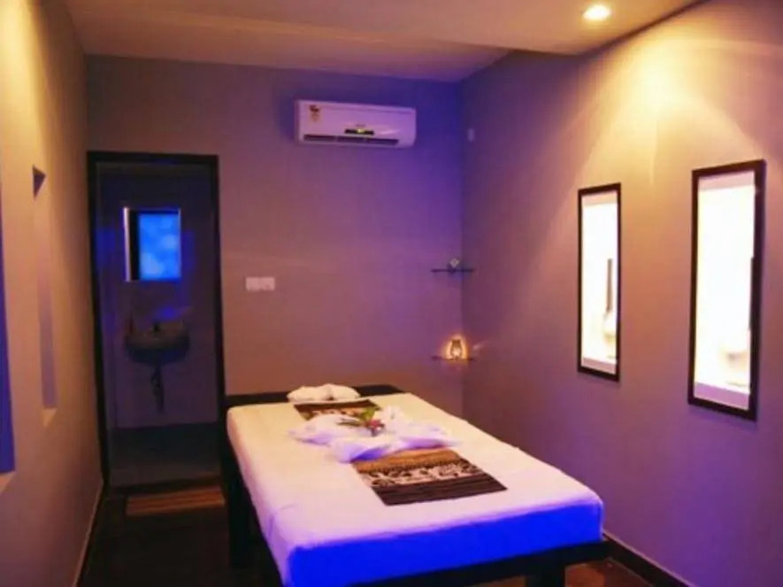 Hotel Sabari Classic