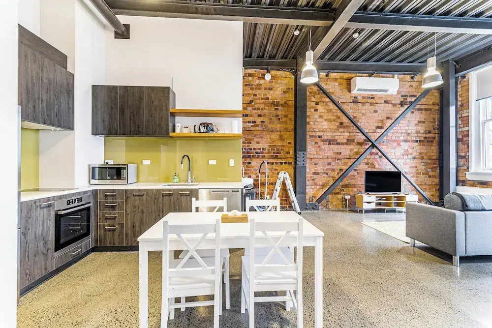 Modern Studio + Prime Location by Zodiak Stays