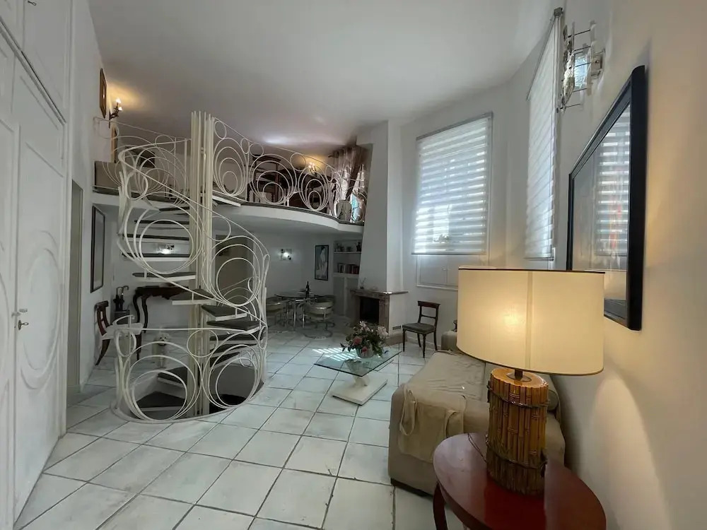 Apartment at the Roman Forum in the Center of Rome